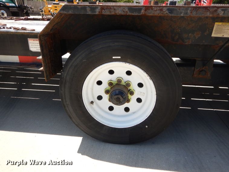 image for item GV9175 2015 Lucon equipment trailer