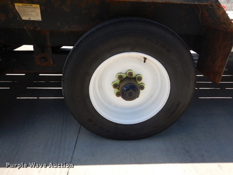 image for item GV9175 2015 Lucon equipment trailer