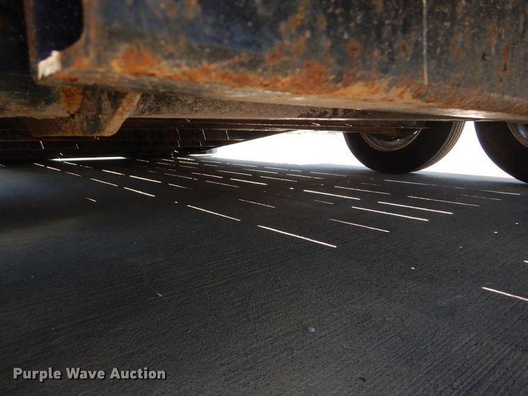 image for item GV9176 2014 Lucon tilt deck equipment trailer