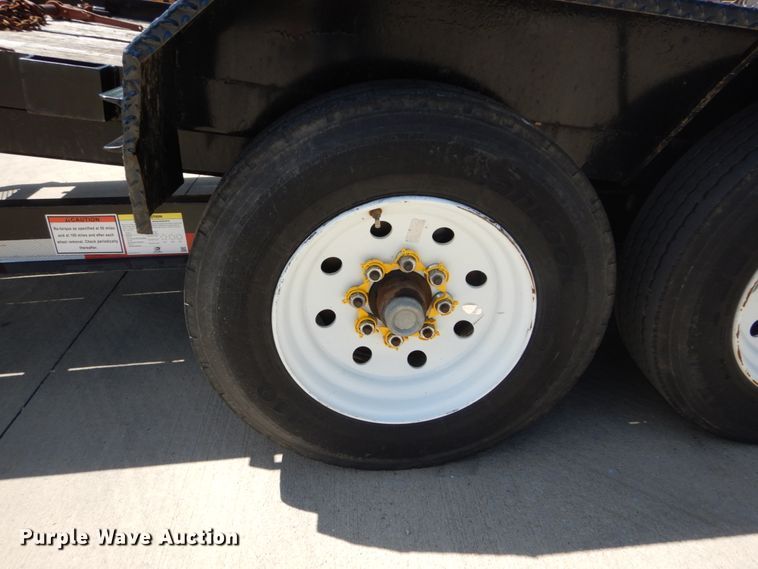 image for item GV9176 2014 Lucon tilt deck equipment trailer