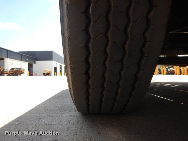 image for item GV9176 2014 Lucon tilt deck equipment trailer