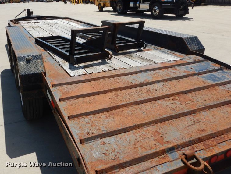 image for item GV9177 2016 Lucon equipment trailer
