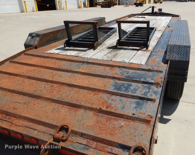 image for item GV9177 2016 Lucon equipment trailer