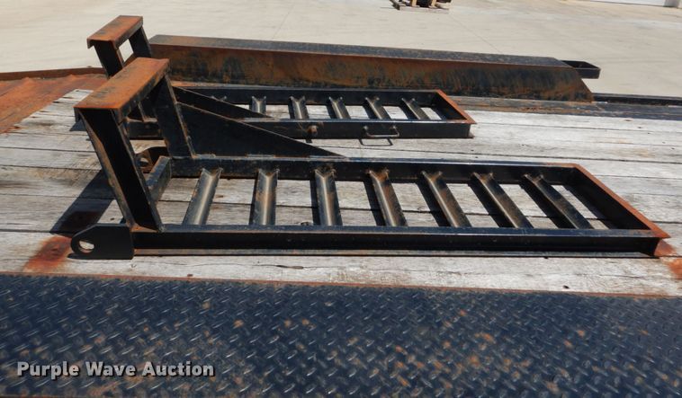 image for item GV9177 2016 Lucon equipment trailer