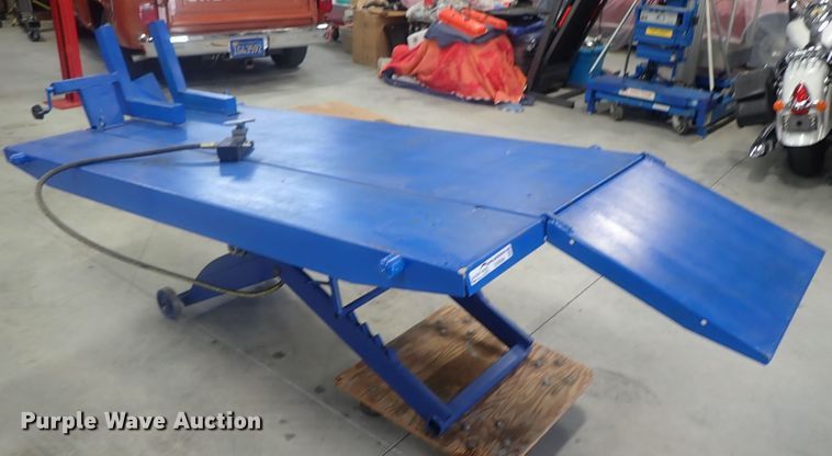 image for item GV9594 Motorcycle lift table