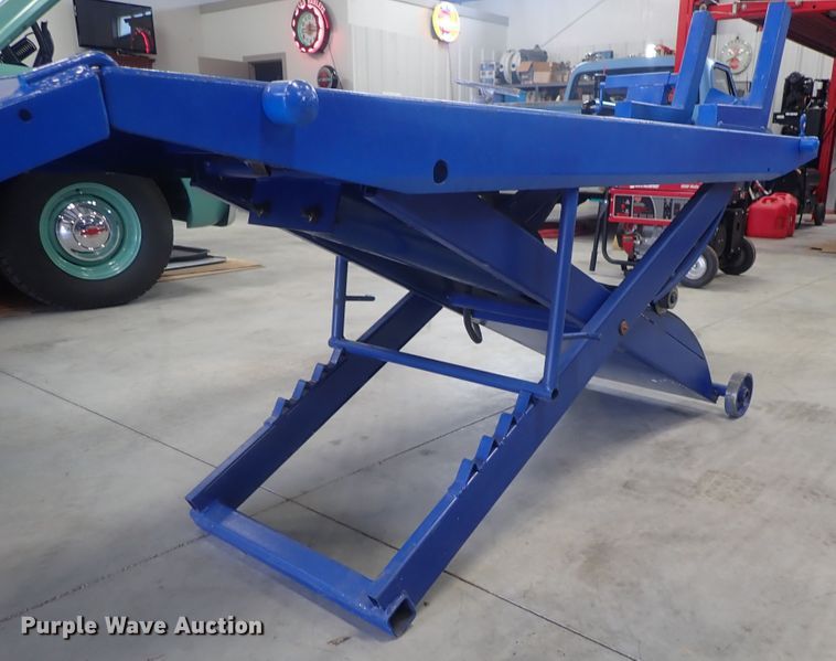 image for item GV9594 Motorcycle lift table