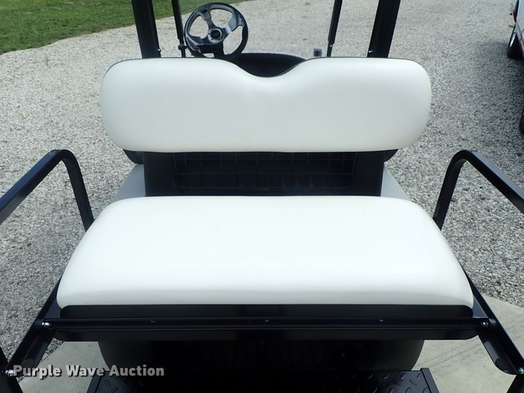 image for item GV9597 2017 Club Car golf cart