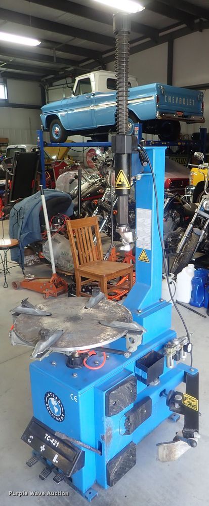 image for item GV9599 2007 Atlas TC-421 tire machine