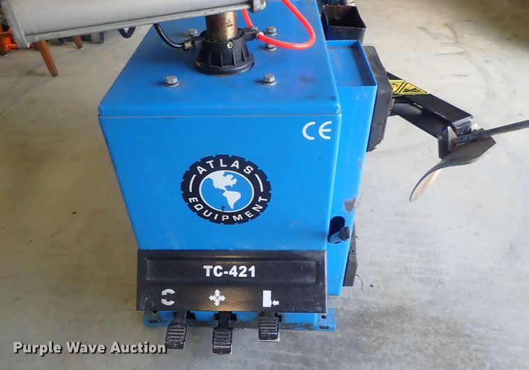 image for item GV9599 2007 Atlas TC-421 tire machine