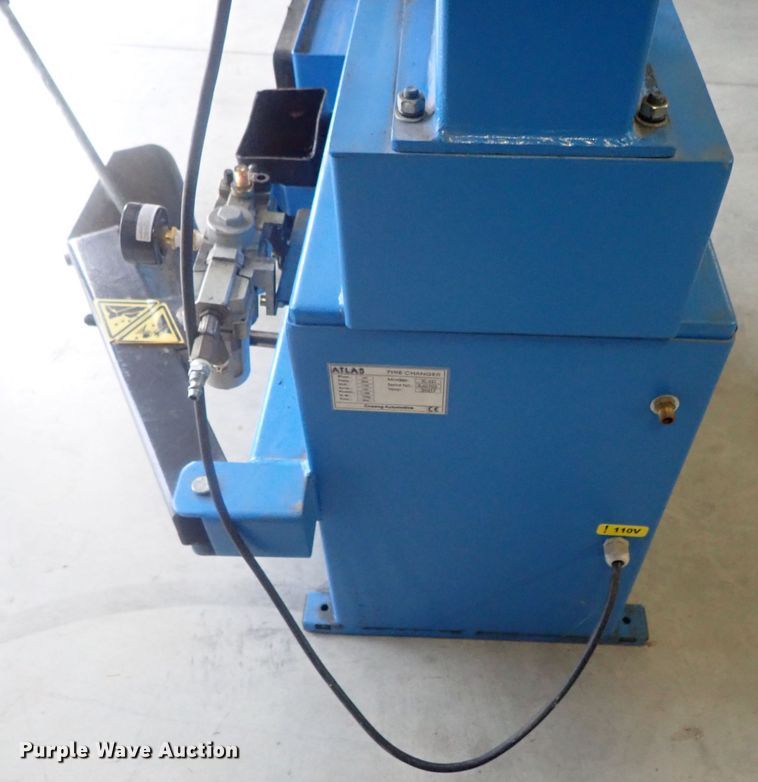 image for item GV9599 2007 Atlas TC-421 tire machine