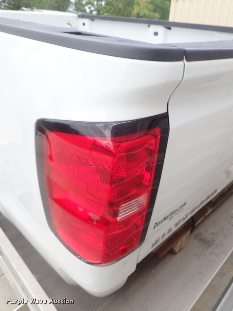 image for item GV9600 2017 Chevrolet Silverado pickup truck bed