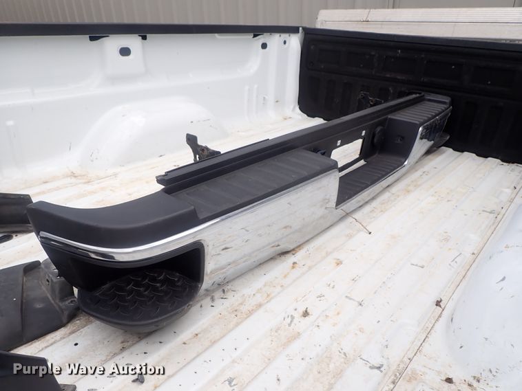 image for item GV9600 2017 Chevrolet Silverado pickup truck bed