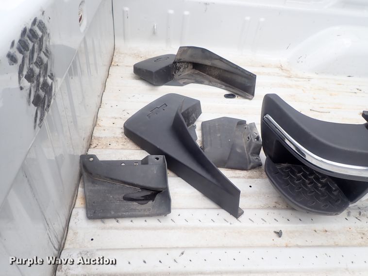 image for item GV9600 2017 Chevrolet Silverado pickup truck bed