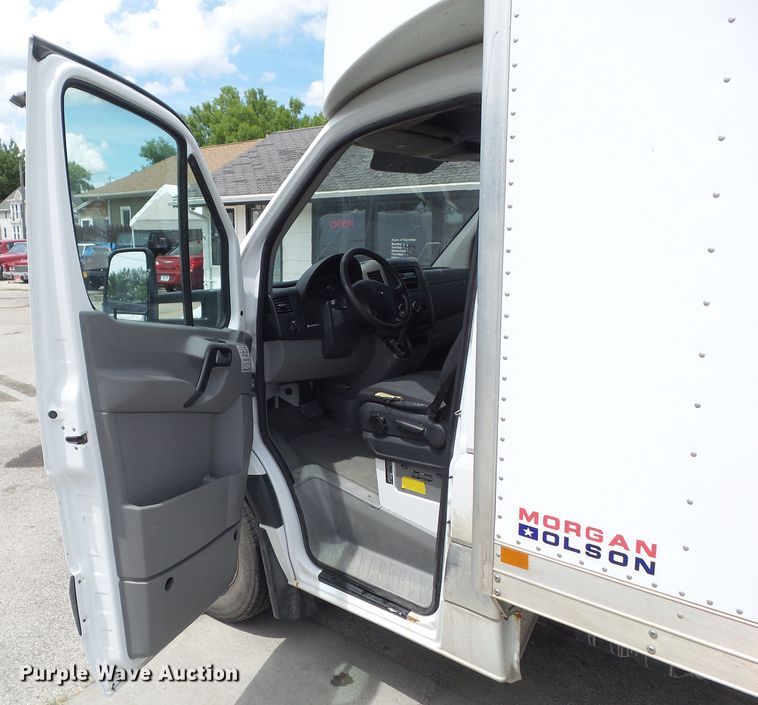 image for item GX9168 2012 Freightliner Sprinter 3500  box truck