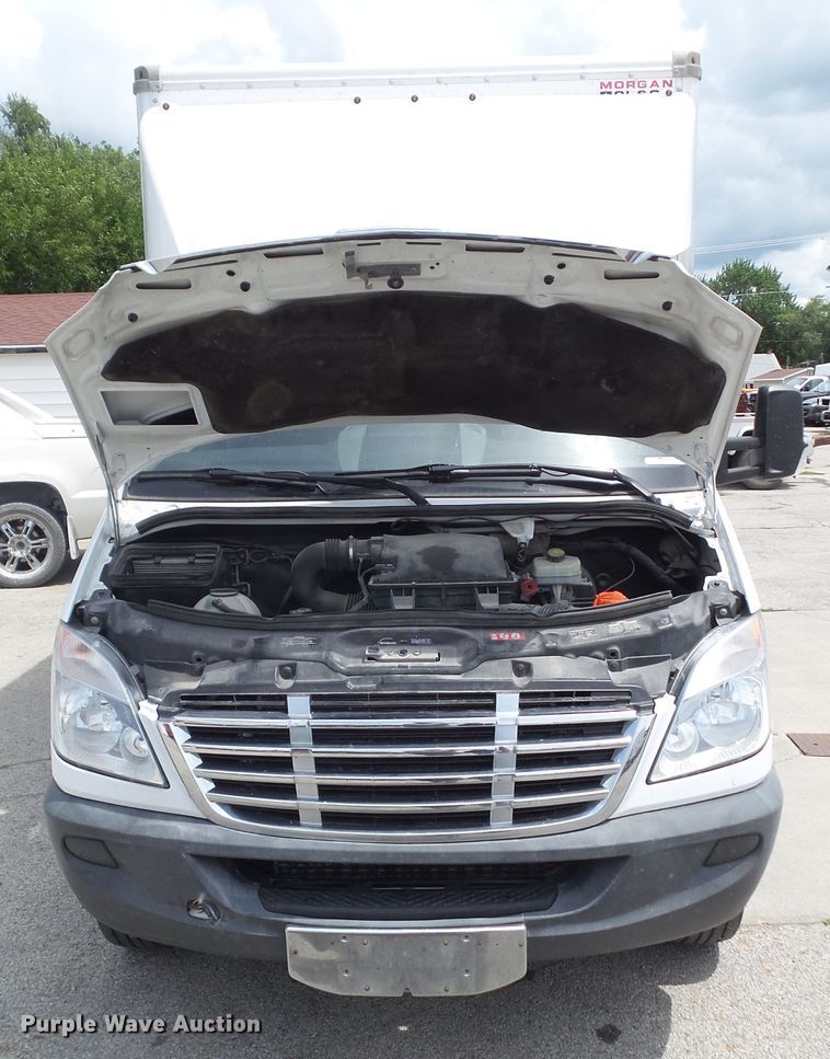 image for item GX9168 2012 Freightliner Sprinter 3500  box truck