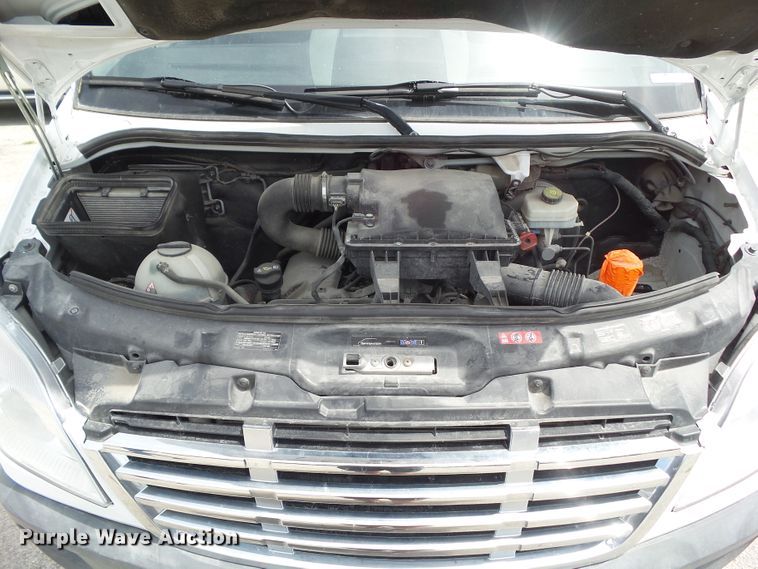 image for item GX9168 2012 Freightliner Sprinter 3500  box truck