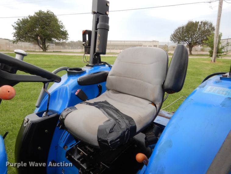 image for item HB9345 2004 New Holland TC55DA  MFWD tractor