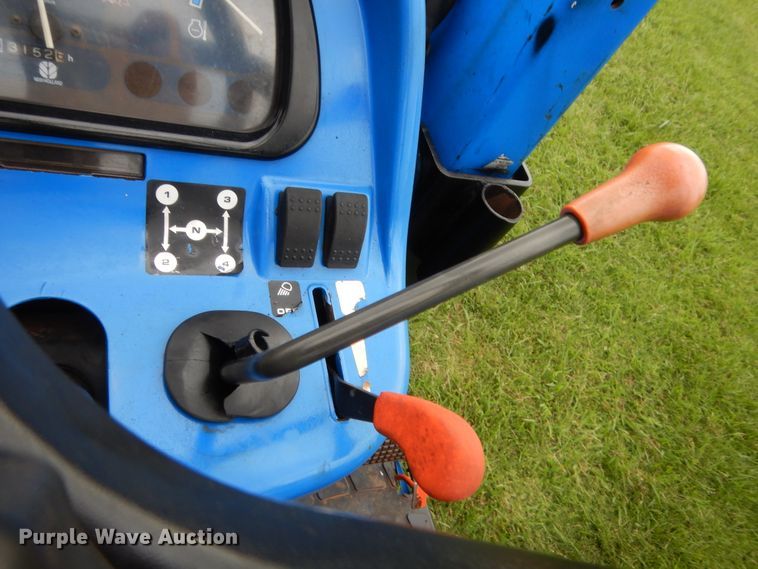 image for item HB9345 2004 New Holland TC55DA  MFWD tractor