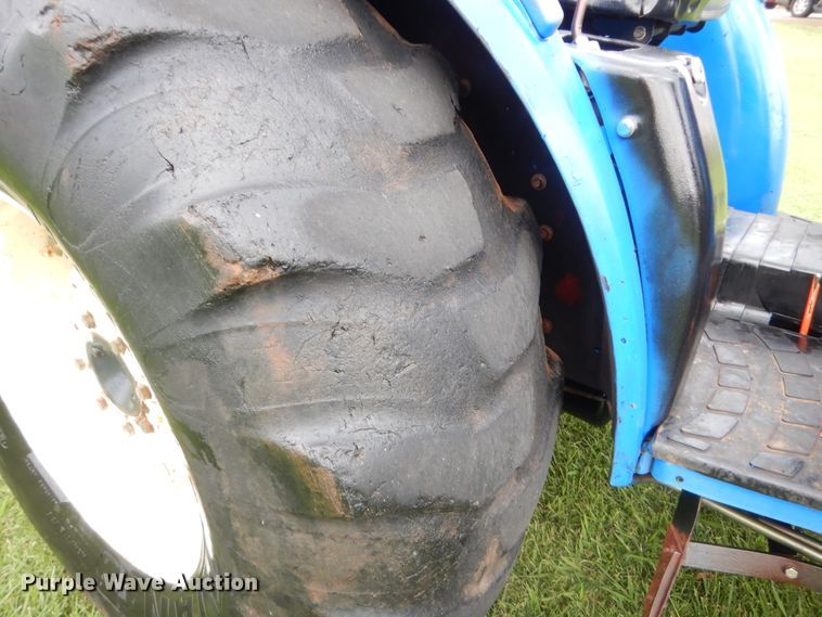 image for item HB9345 2004 New Holland TC55DA  MFWD tractor