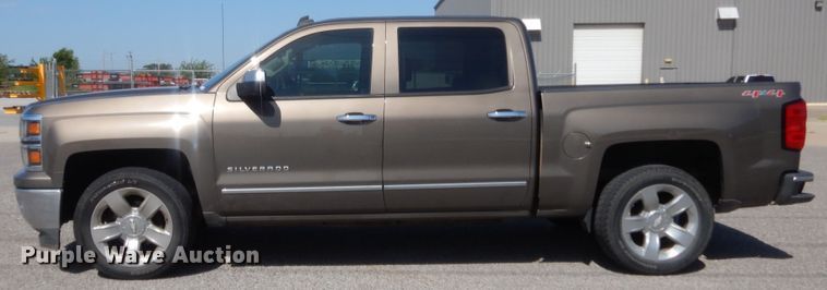 image for item HB9352 2014 Chevrolet Silverado 1500  Crew Cab pickup truck