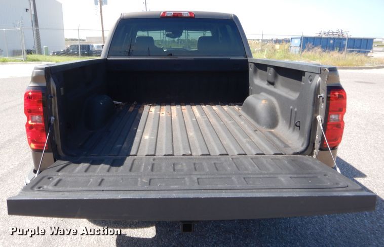 image for item HB9352 2014 Chevrolet Silverado 1500  Crew Cab pickup truck