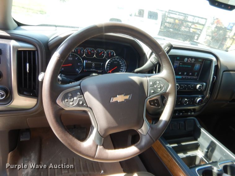 image for item HB9352 2014 Chevrolet Silverado 1500  Crew Cab pickup truck