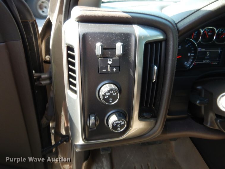 image for item HB9352 2014 Chevrolet Silverado 1500  Crew Cab pickup truck