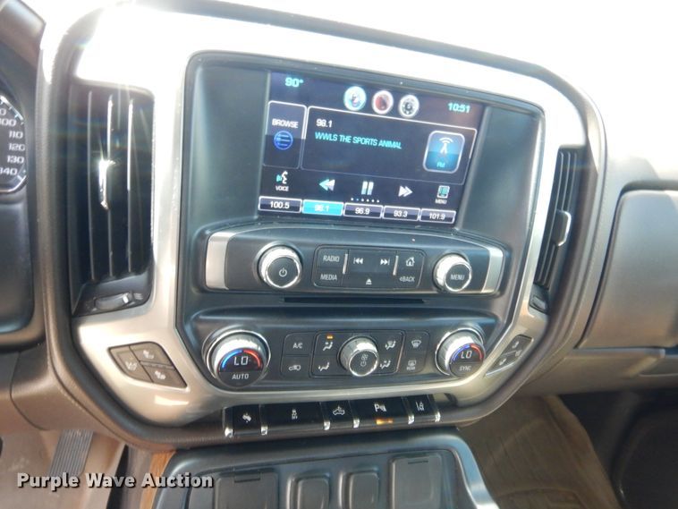 image for item HB9352 2014 Chevrolet Silverado 1500  Crew Cab pickup truck