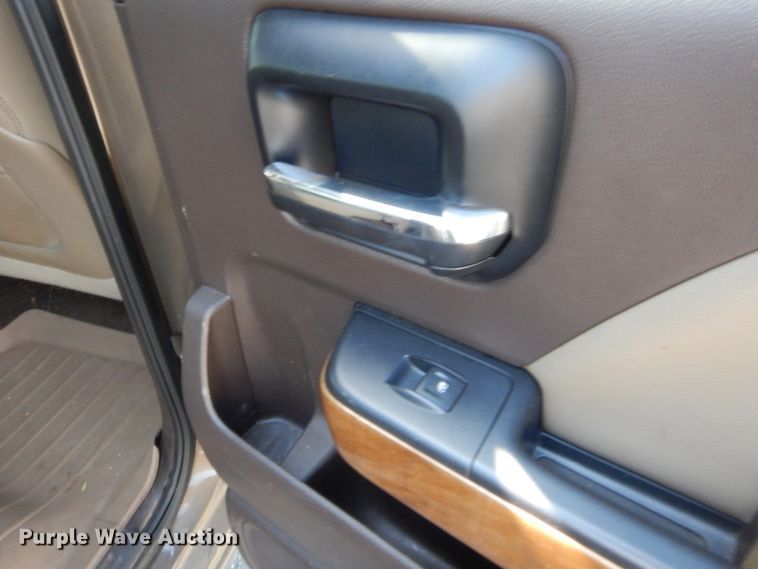 image for item HB9352 2014 Chevrolet Silverado 1500  Crew Cab pickup truck