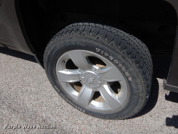 image for item HB9352 2014 Chevrolet Silverado 1500  Crew Cab pickup truck