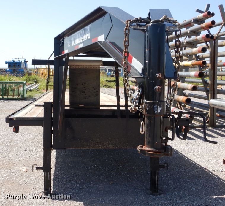 image for item HB9353 2011 Titan equipment trailer