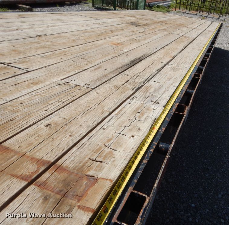 image for item HB9353 2011 Titan equipment trailer