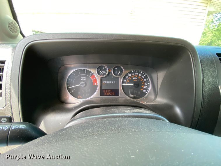 image for item HG9235 2008 Hummer H3  SUV