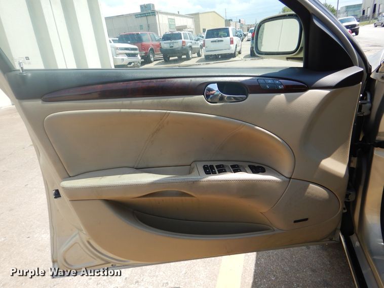 image for item HJ9810 2007 Buick Lucerne CXS