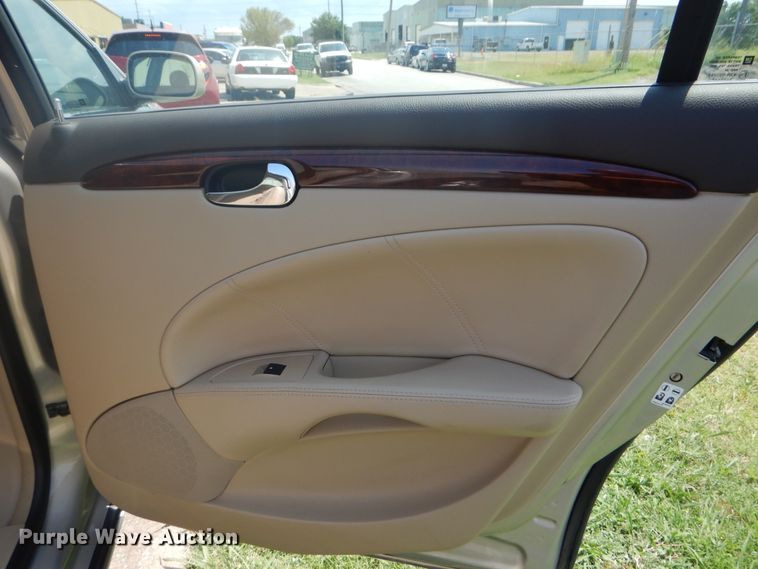 image for item HJ9810 2007 Buick Lucerne CXS