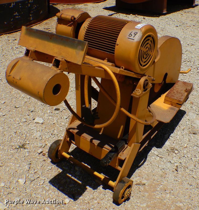 image for item HJ9836 Chop saw