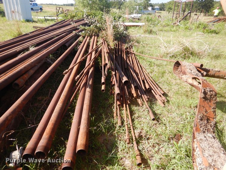 image for item HJ9857 Pipe sections and sucker rods