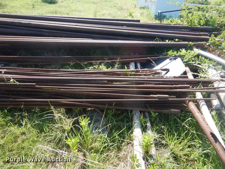 image for item HJ9857 Pipe sections and sucker rods