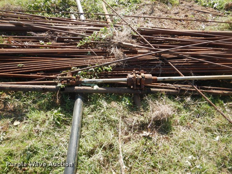 image for item HJ9857 Pipe sections and sucker rods