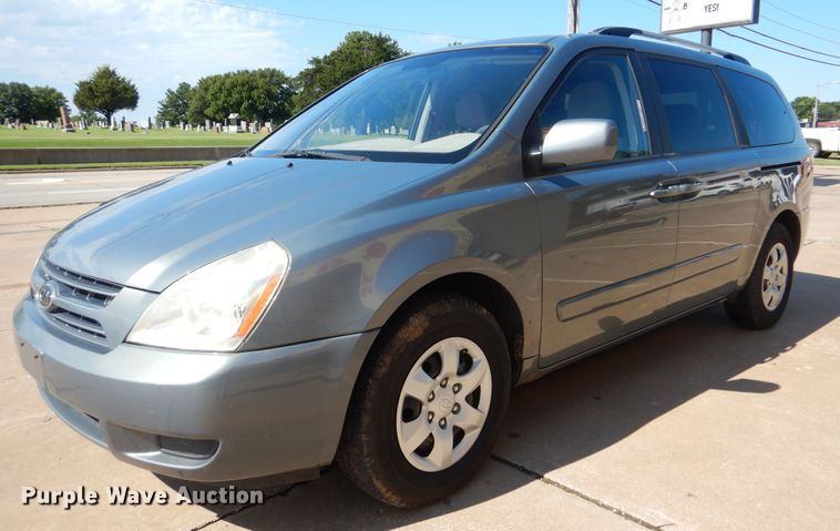 image for item HJ9875 2009 Kia Sedona  van