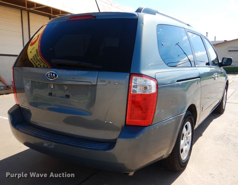 image for item HJ9875 2009 Kia Sedona  van