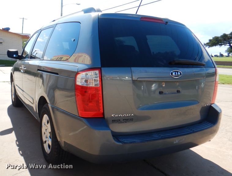 image for item HJ9875 2009 Kia Sedona  van
