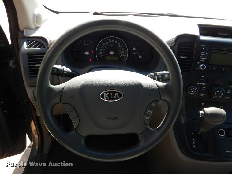 image for item HJ9875 2009 Kia Sedona  van