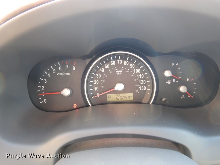 image for item HJ9875 2009 Kia Sedona  van