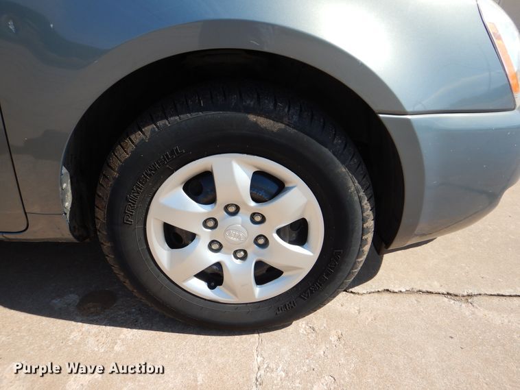 image for item HJ9875 2009 Kia Sedona  van