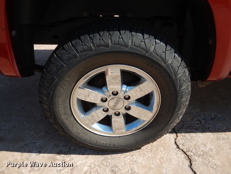 image for item HJ9876 2010 GMC Canyon  Crew Cab pickup truck