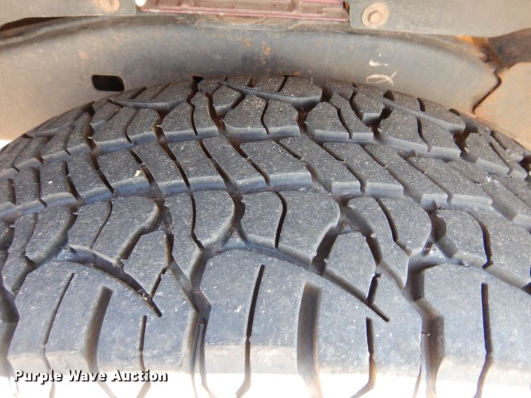 image for item HJ9876 2010 GMC Canyon  Crew Cab pickup truck