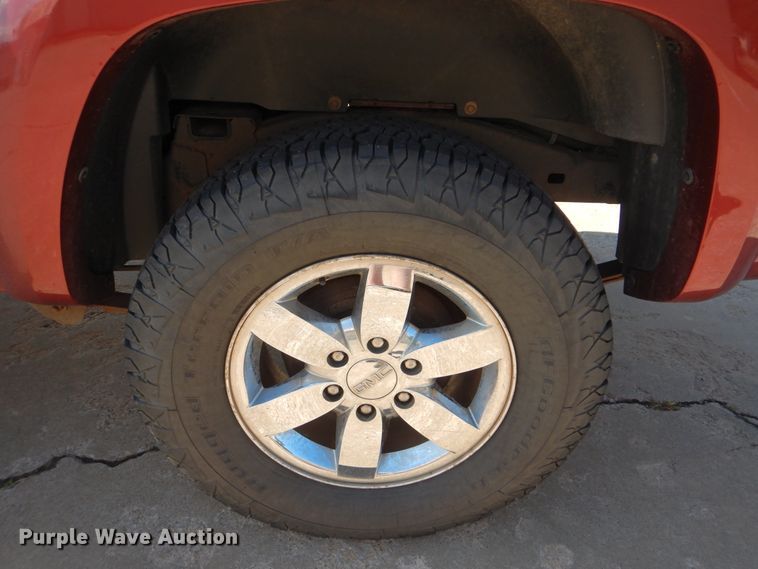 image for item HJ9876 2010 GMC Canyon  Crew Cab pickup truck