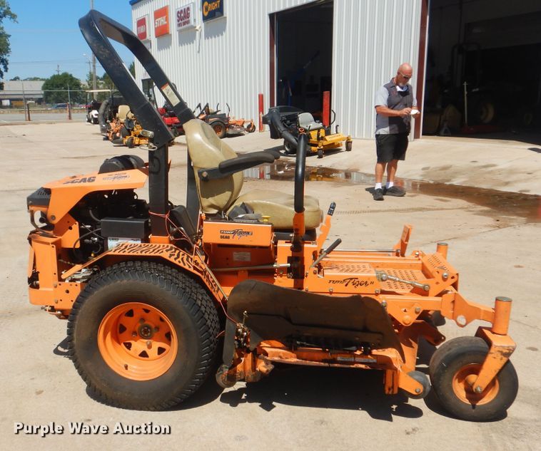 image for item HJ9885 Scag Turf Tiger II ZTR lawn mower