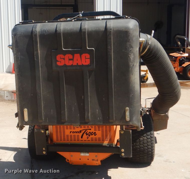 image for item HJ9887 Scag Turf Tiger STT61A-27KA ZTR lawn mower